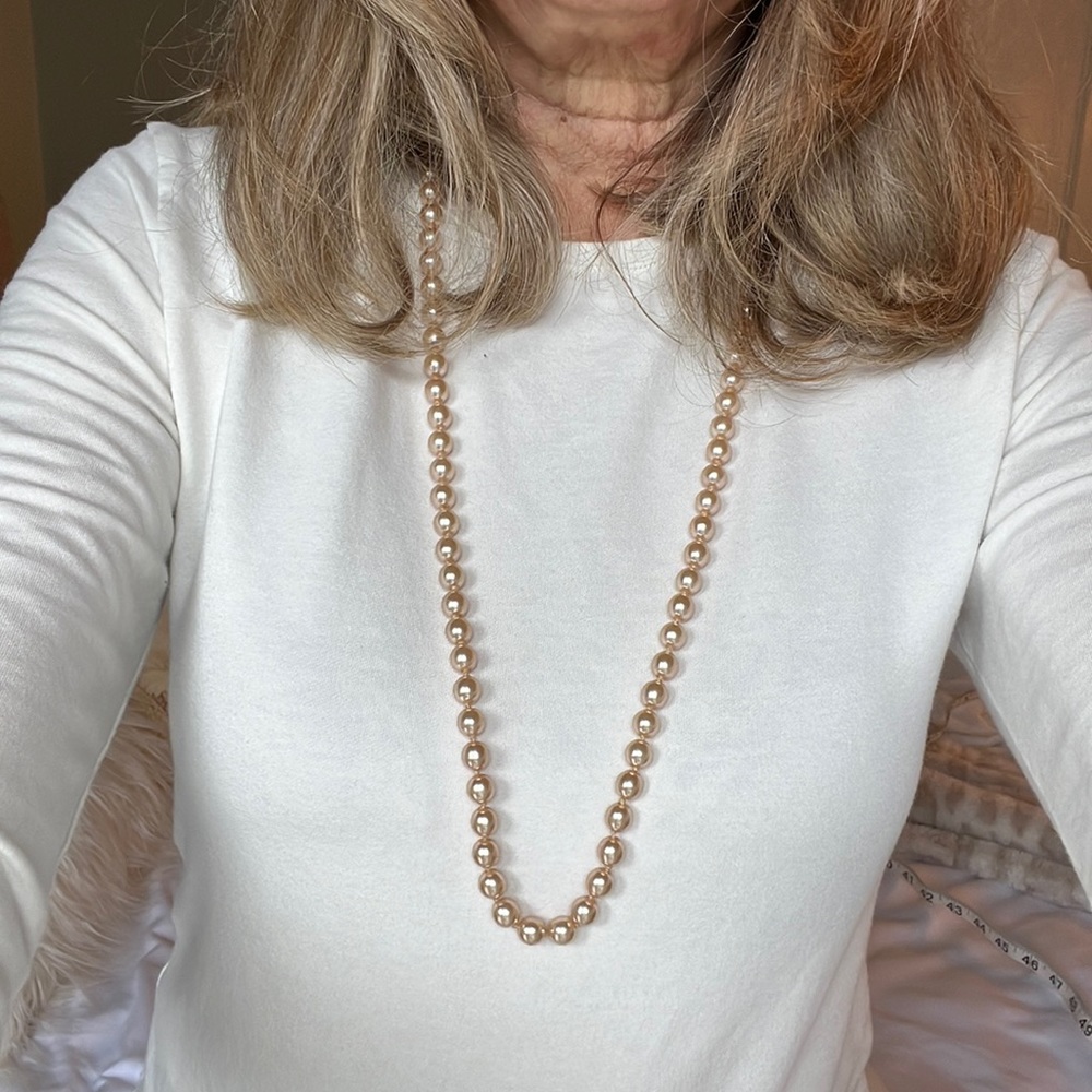 Costume jewelry pearls